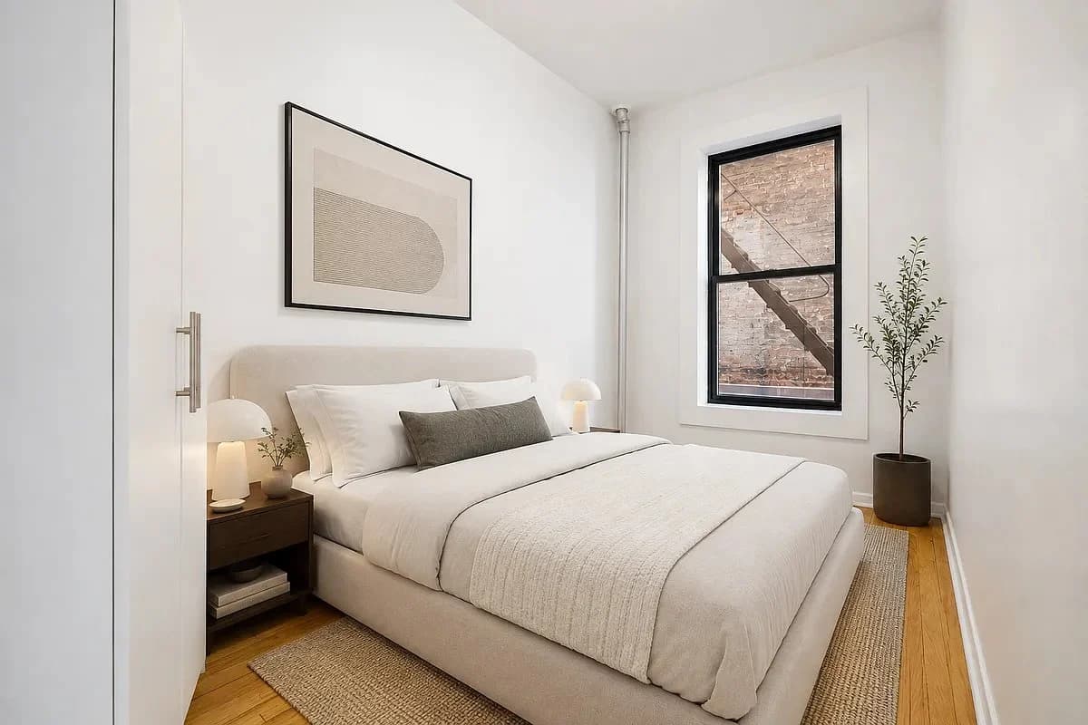 2 bed apartment at 117 Perry Street, Unit 4, West Village, photo 3 of 4