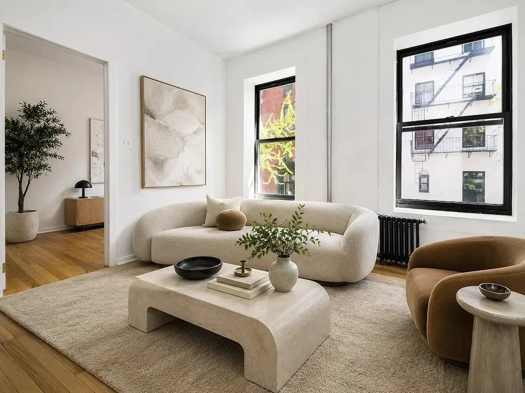 2 bed apartment at 117 Perry Street, Unit 4, West Village, photo 1 of 4