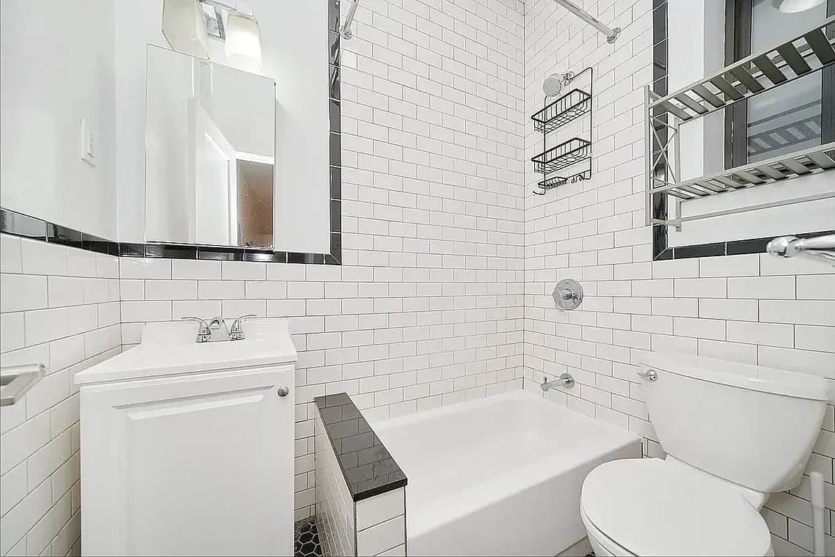 356 State Street, photo 4