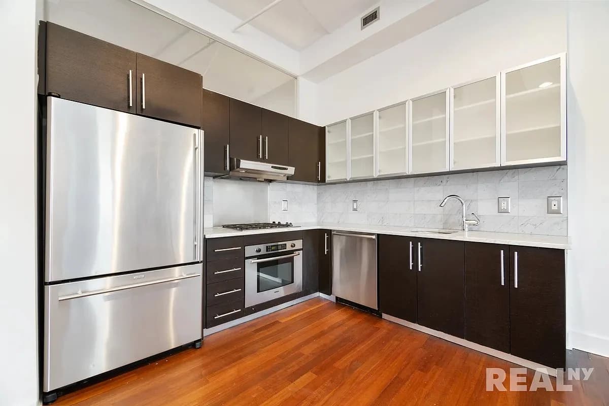 1 bed apartment at 99 Gold Street, Unit 4K, Vinegar Hill, photo 3 of 16