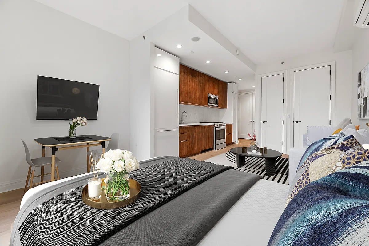127 West 112th Street, photo 3