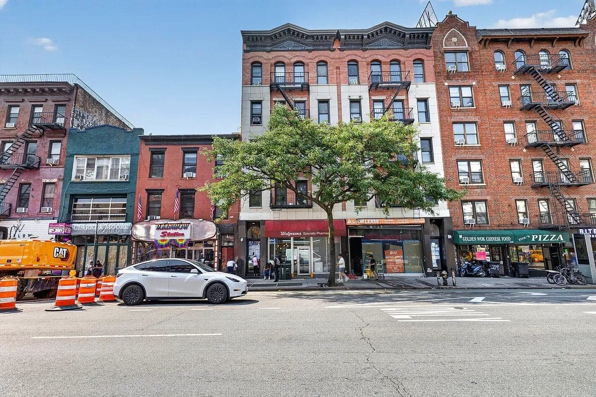 2 bed apartment at 205 Eighth Avenue, Unit 2R, Chelsea, photo 10 of 10