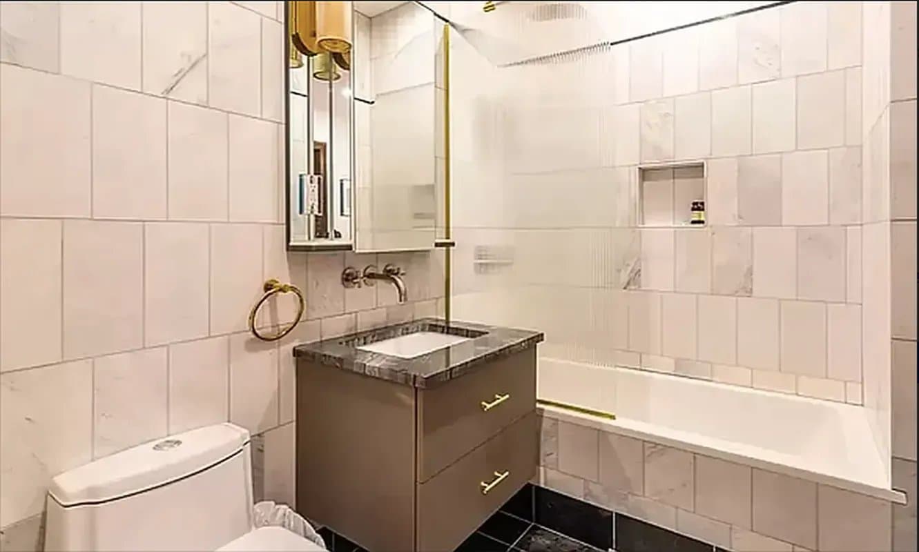 1 bed apartment at 121 East 37th Street, Unit 1B, Murray Hill, photo 6 of 6