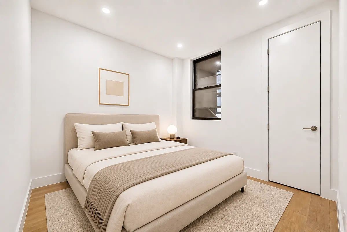 4 bed apartment at 205 Eighth Avenue, Unit 2F, Chelsea, photo 3 of 12