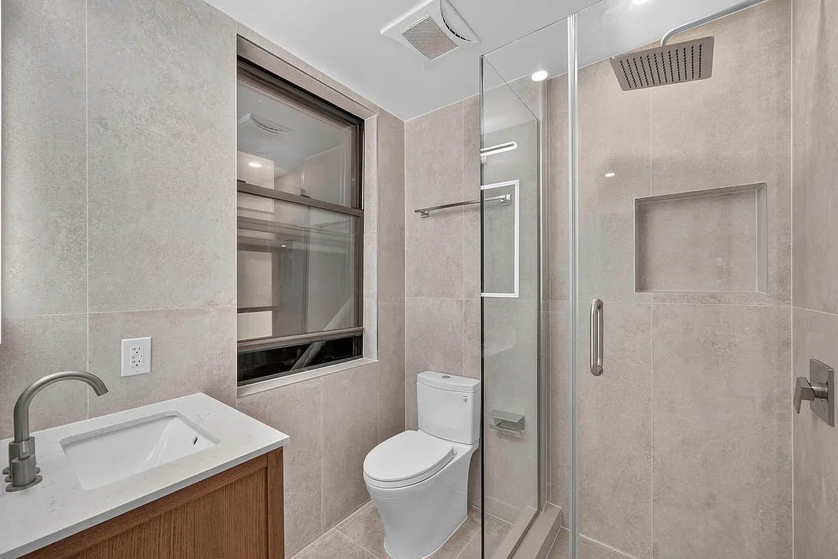 4 bed apartment at 205 Eighth Avenue, Unit 2F, Chelsea, photo 9 of 12