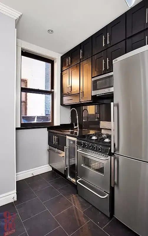 1 bed apartment at 219 East 23rd Street, Unit 4, Kips Bay, photo 3 of 5