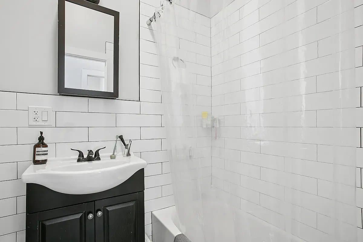 1 bed apartment at 258 HALSEY Street, Unit 1A, Bedford Stuyvesant, photo 10 of 13