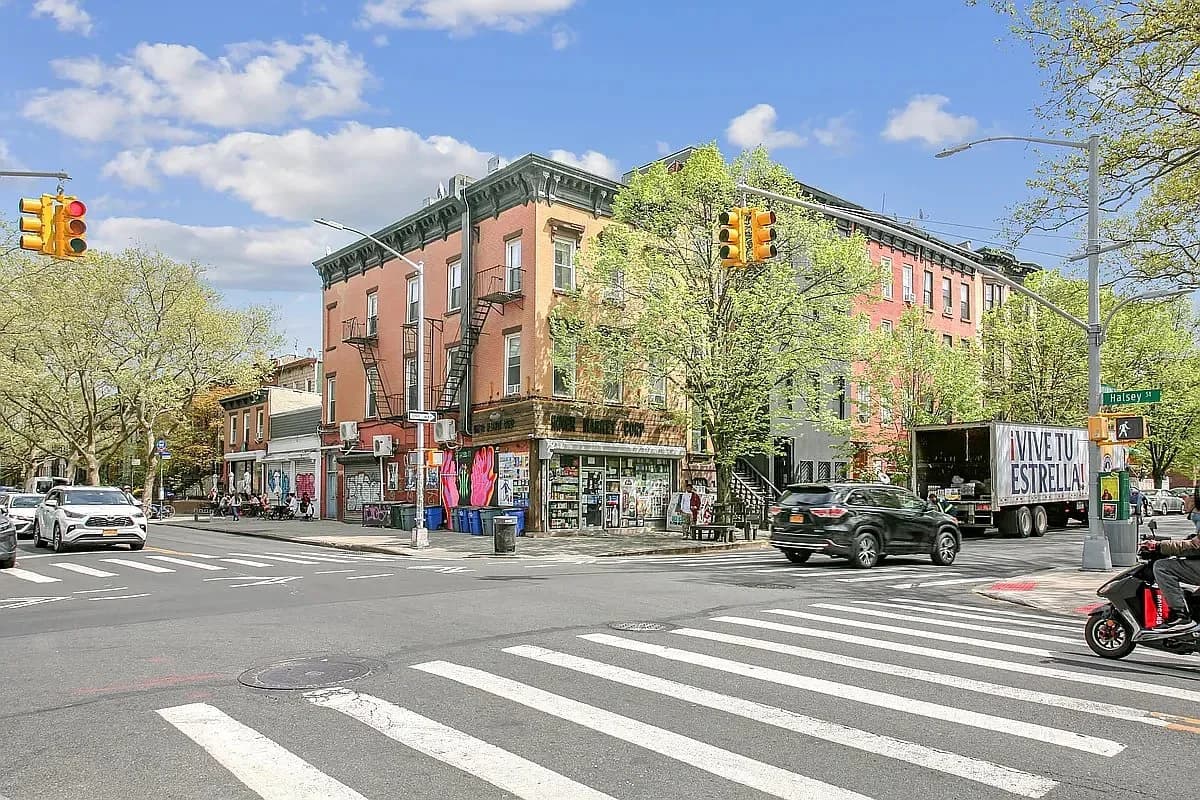 1 bed apartment at 258 HALSEY Street, Unit 1A, Bedford Stuyvesant, photo 13 of 13