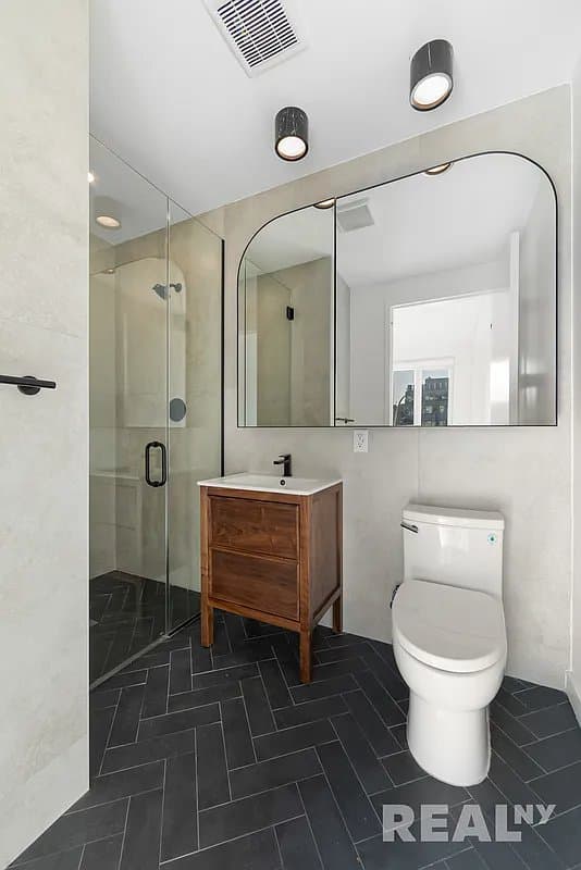 2 bed apartment at 953 Dean Street, Unit 841, Crown Heights, photo 6 of 10