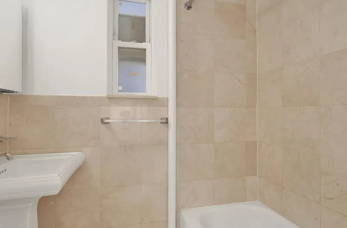 2 bed apartment at 219 East 23rd Street, Unit 11, Kips Bay, photo 6 of 6