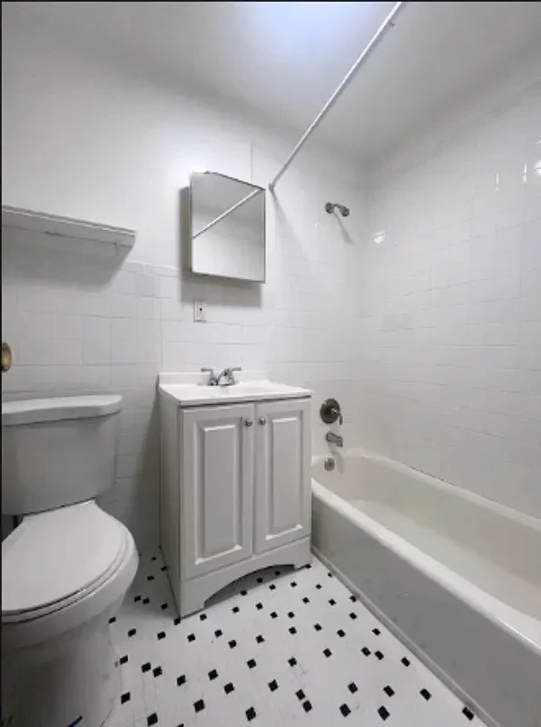 1411 Dekalb Avenue, photo 5