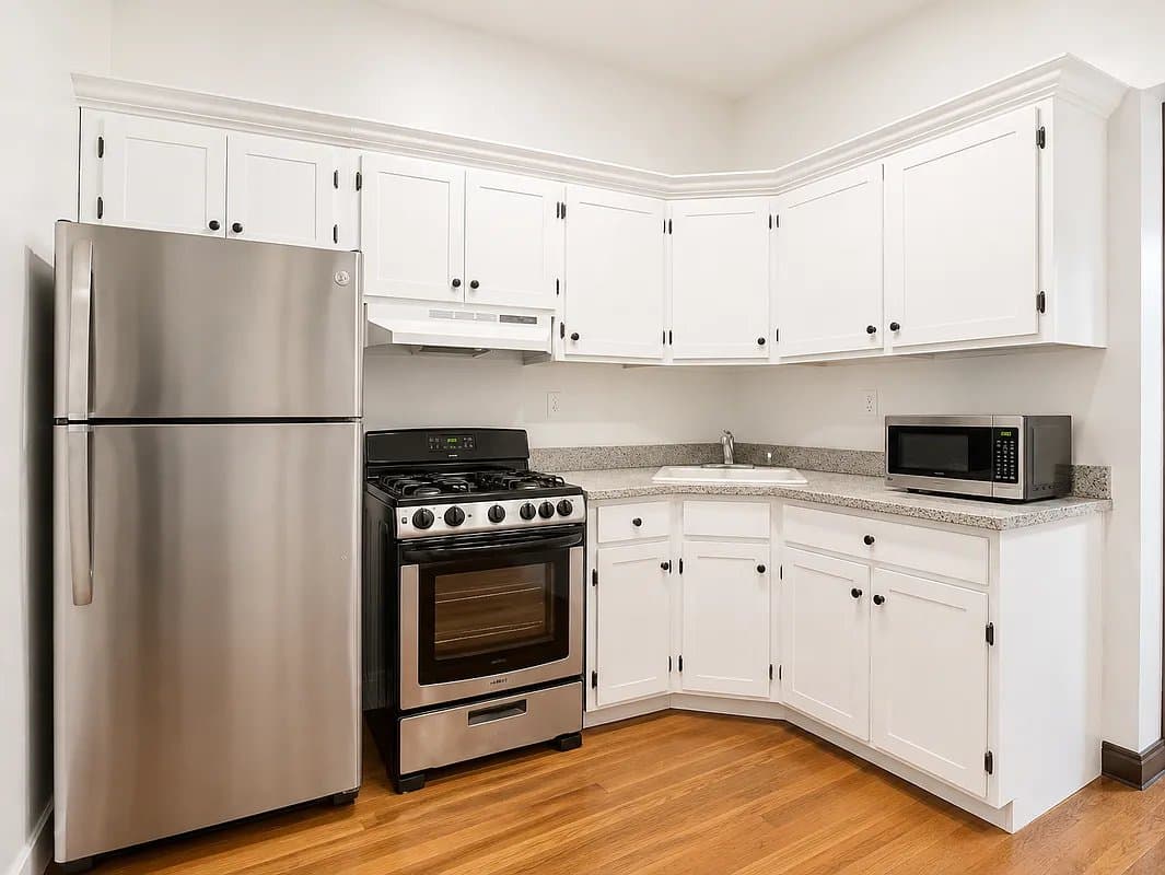 1411 Dekalb Avenue, photo 4