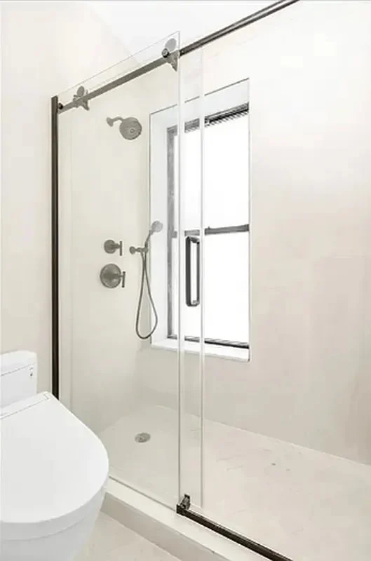 3 bed apartment at 314 West 51st Street, Unit 1B, Hell's Kitchen, photo 7 of 8