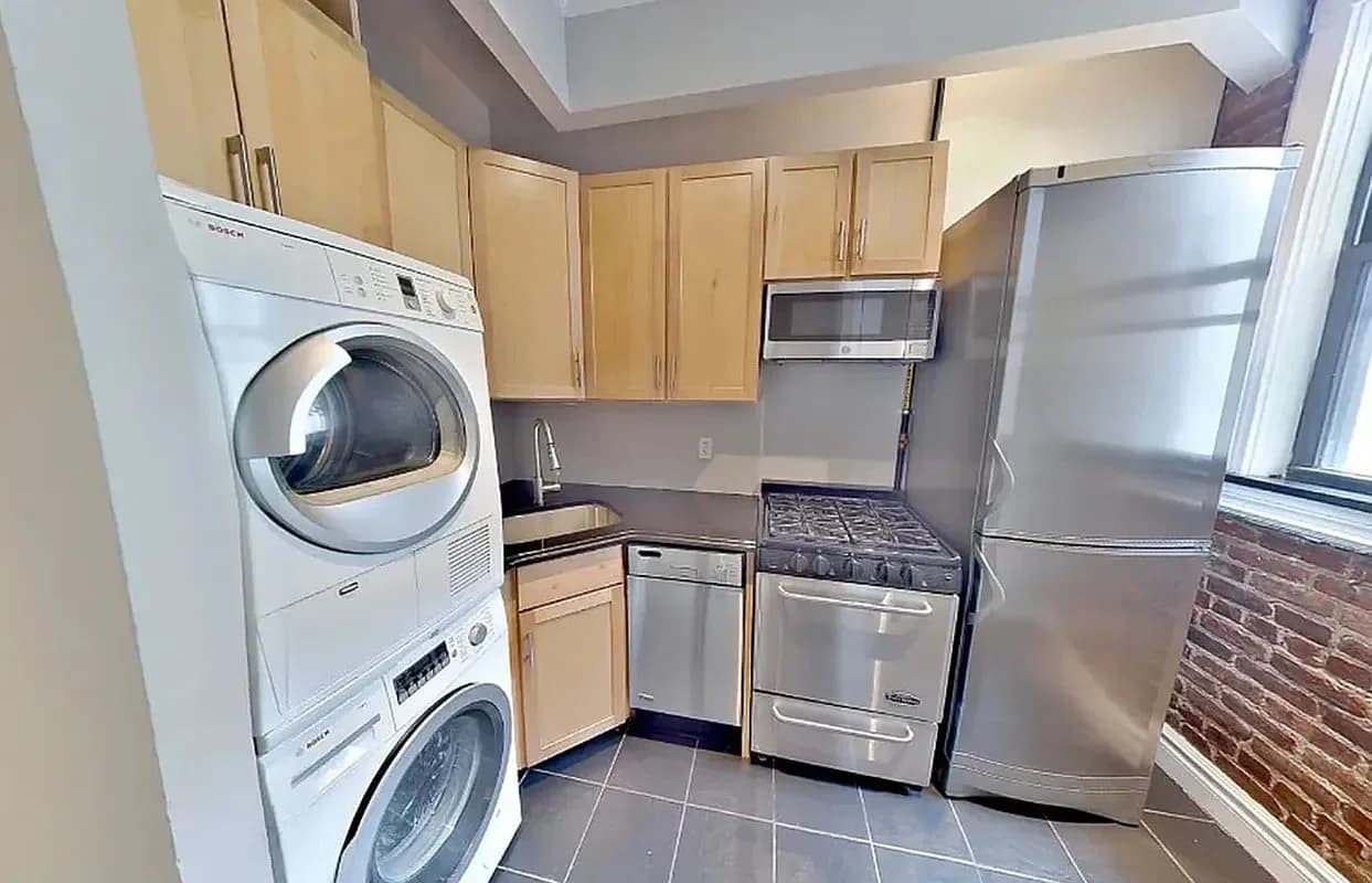 2 bed apartment at 219 East 23rd Street, Unit 17, Kips Bay, photo 4 of 5