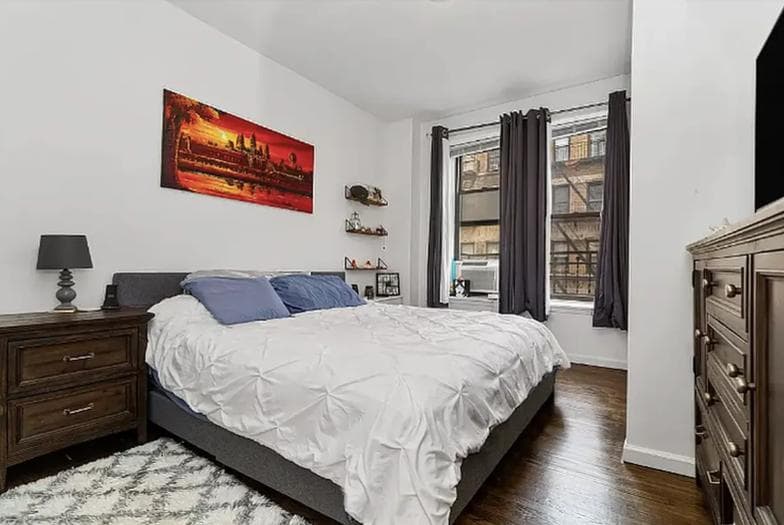 4 bed apartment at 6 West 107th Street, Unit 3C, Upper West Side, photo 3 of 6