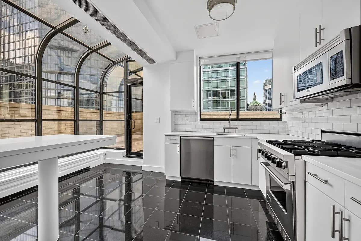 2 bed apartment at 245 East 44th Street, Unit PH, Midtown East, photo 8 of 20
