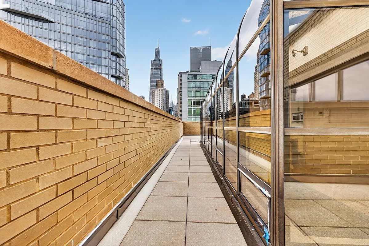 2 bed apartment at 245 East 44th Street, Unit PH, Midtown East, photo 18 of 20