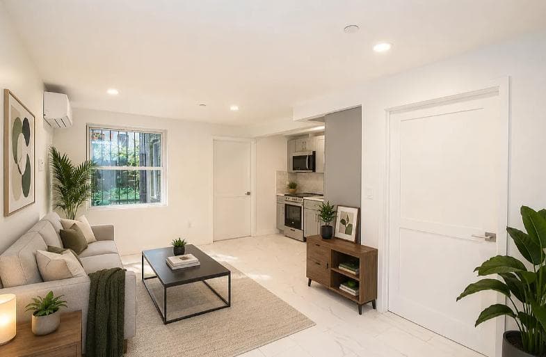 Studio apartment at 115 West 136th Street, Unit 1A, Harlem, photo 2 of 4
