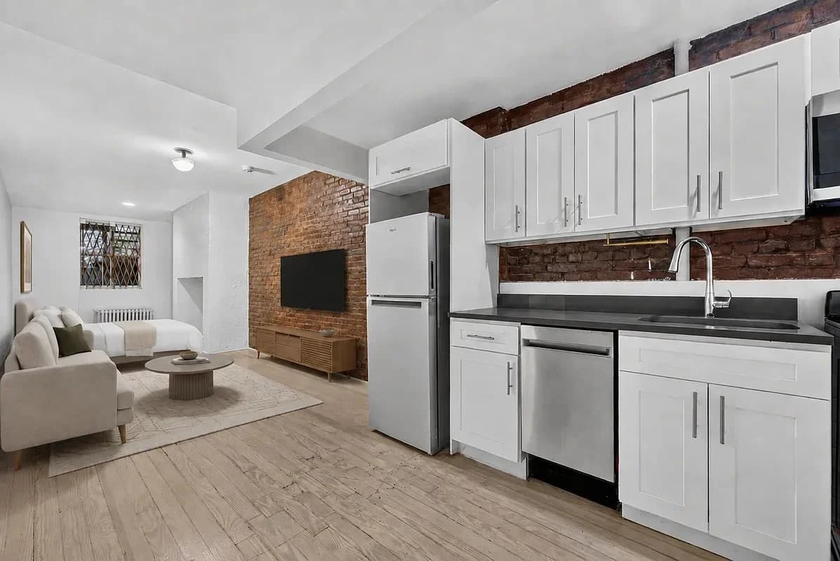 318 West 14th Street