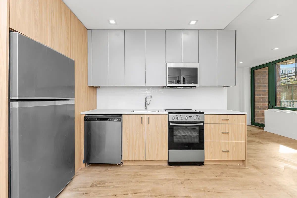 1 bed apartment at 36-45 31st Street, Unit 5H, Long Island City, photo 4 of 9