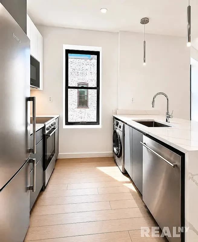 2 bed apartment at 19 Wyckoff Street, Unit 5A, Cobble Hill, photo 5 of 7
