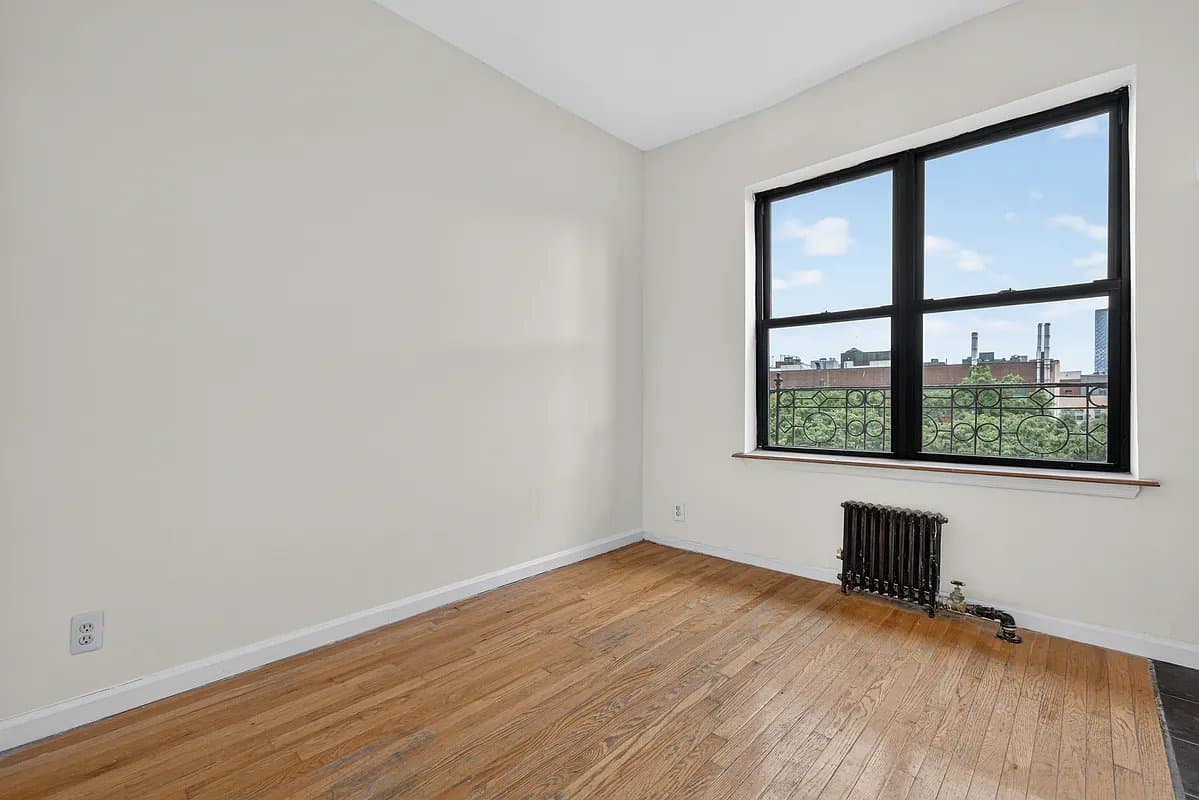 1 bed apartment at 619 East 5th Street, Unit 27, East Village, photo 4 of 8