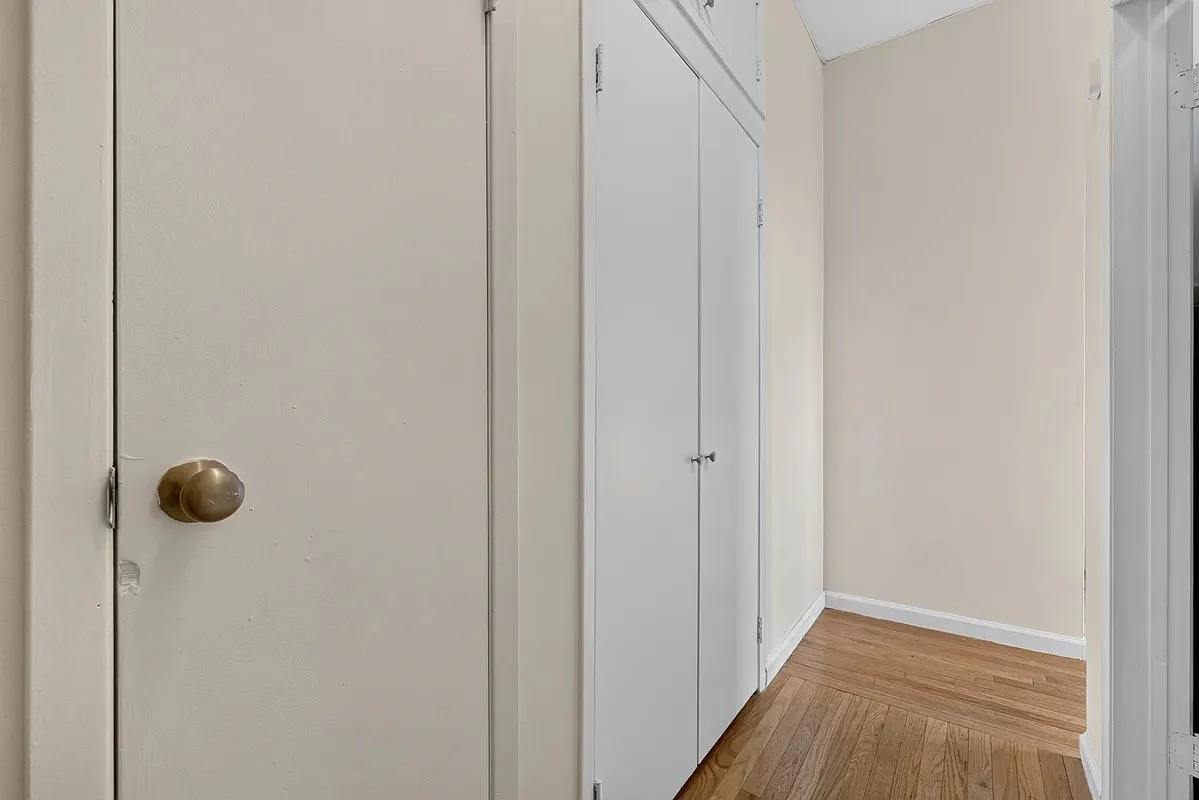 1 bed apartment at 619 East 5th Street, Unit 27, East Village, photo 6 of 8