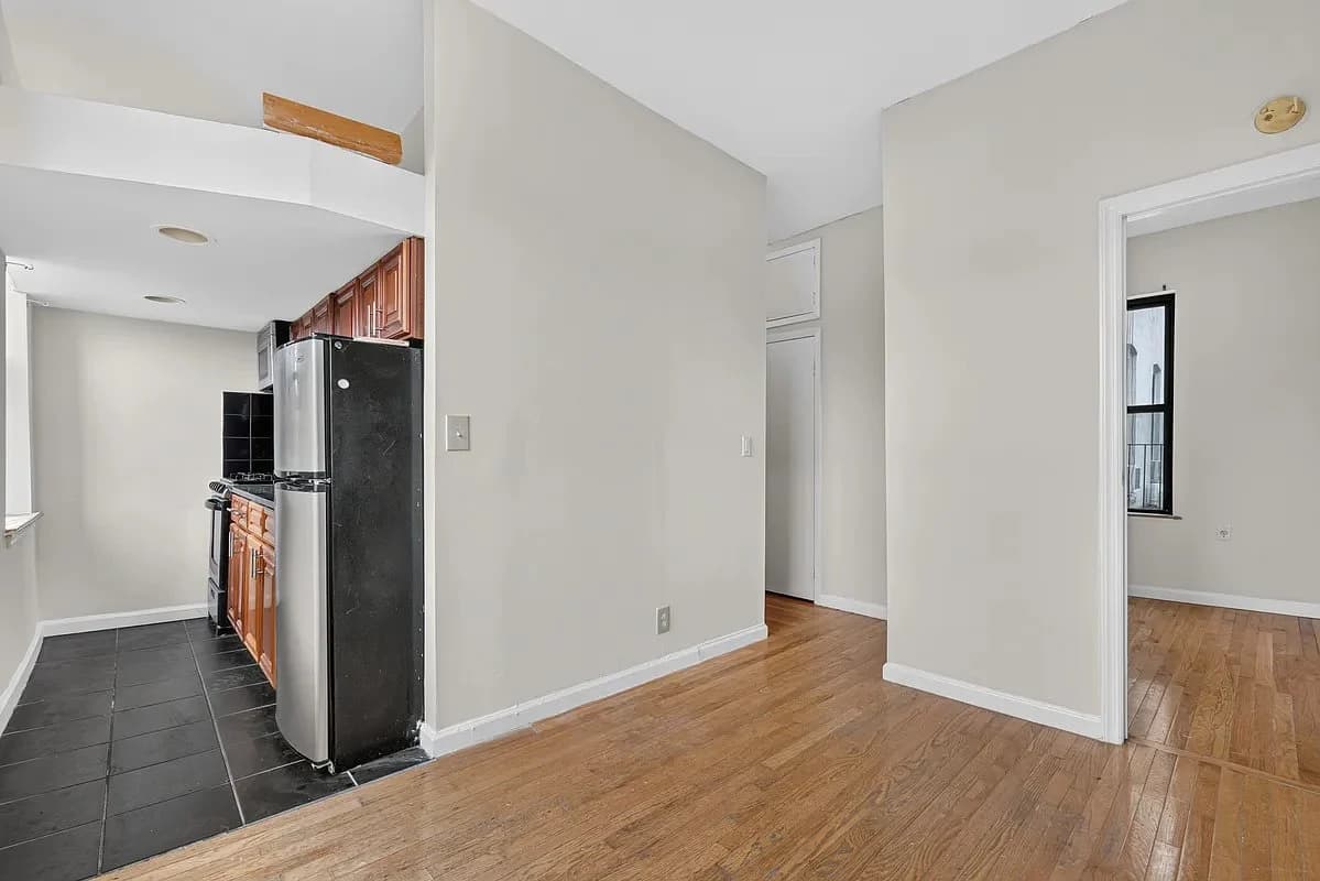 1 bed apartment at 619 East 5th Street, Unit 27, East Village, photo 3 of 8