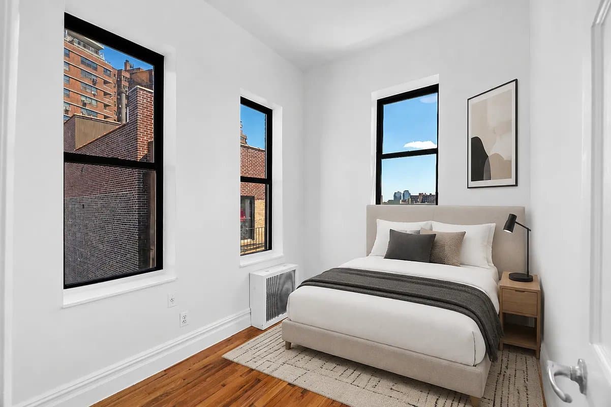 243 Henry Street, photo 2