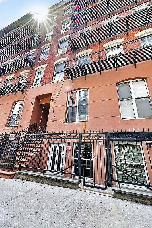 1 bed apartment at 163 Ludlow Street, Unit GW, Lower East Side, photo 8 of 10