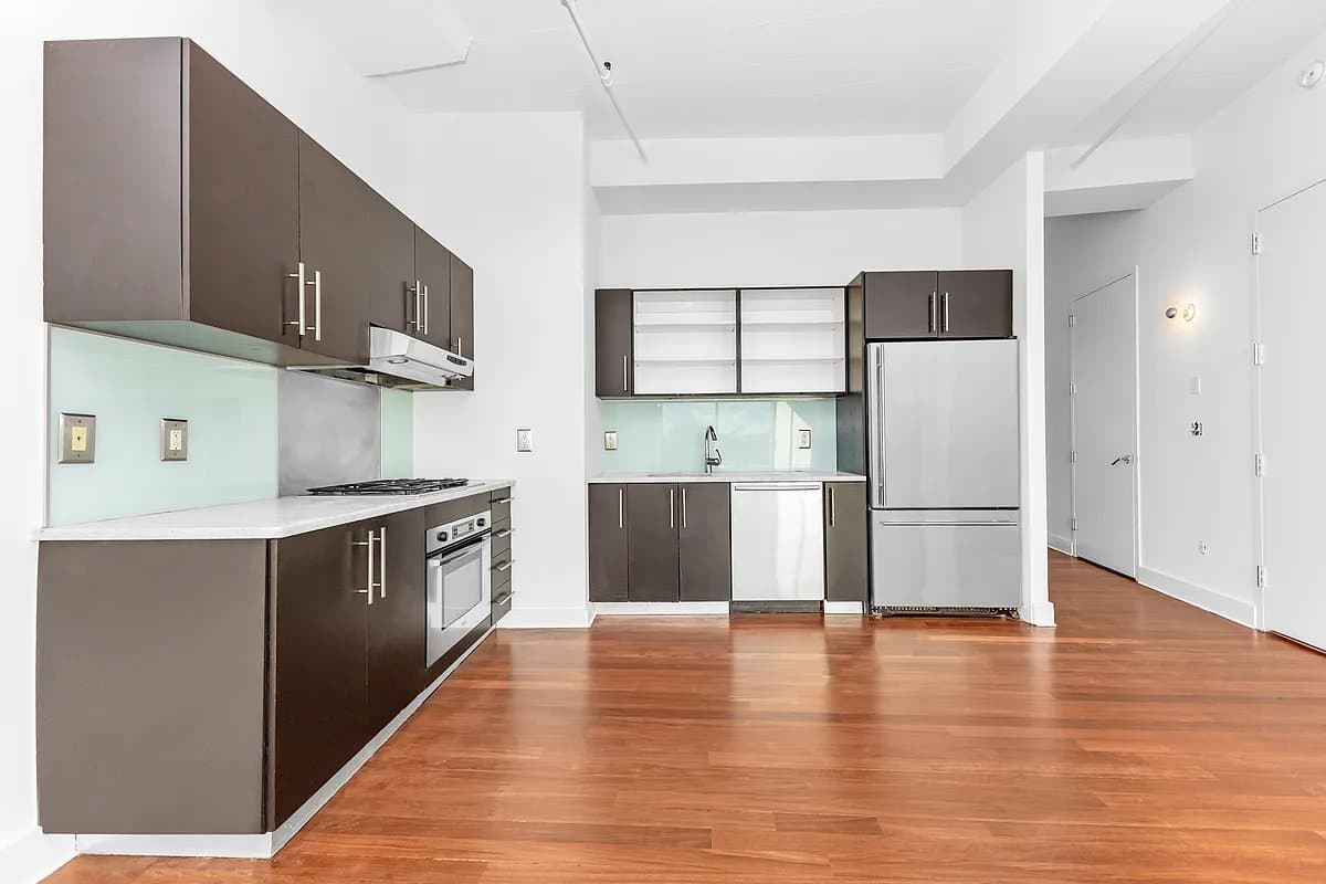 99 Gold Street, photo 5