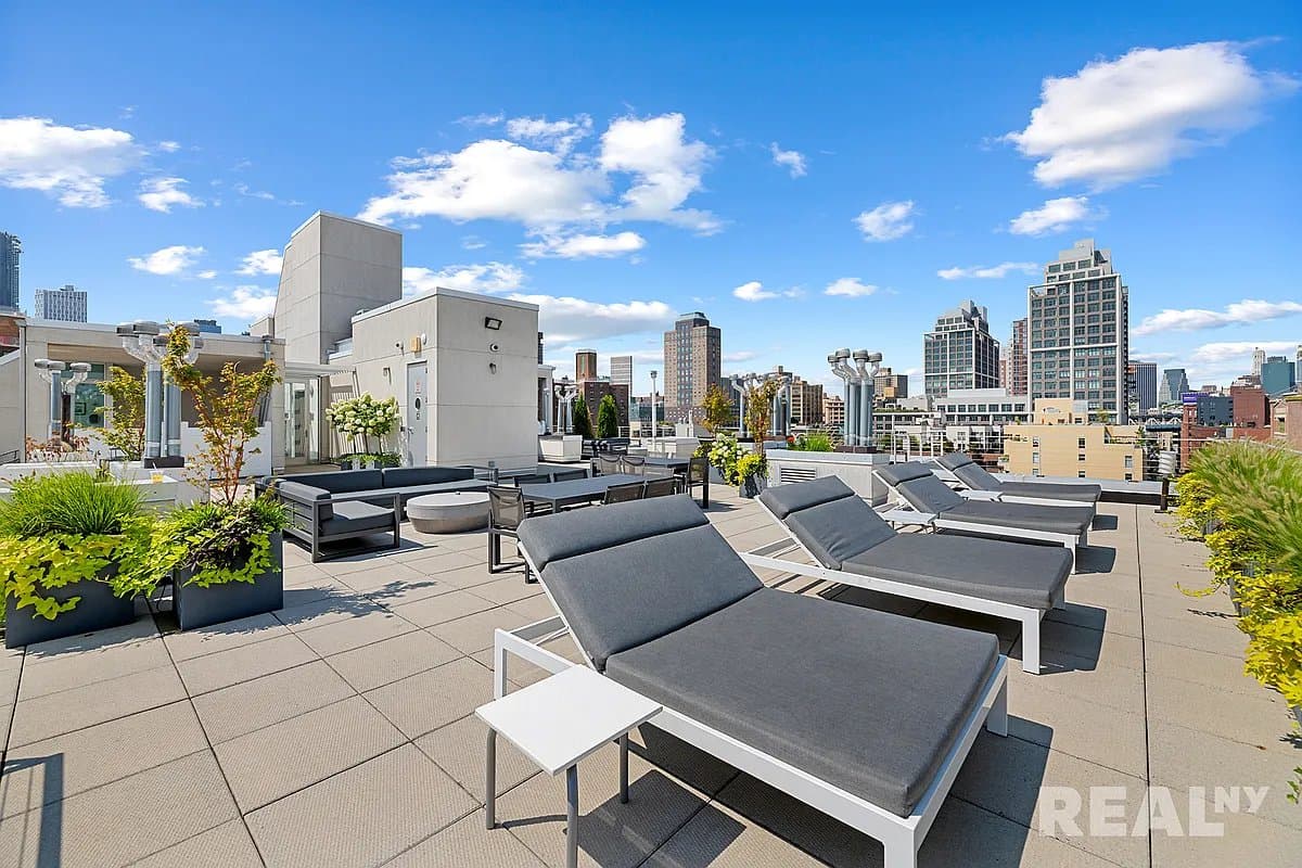1 bed apartment at 99 Gold Street, Unit 5F, Vinegar Hill, photo 11 of 21
