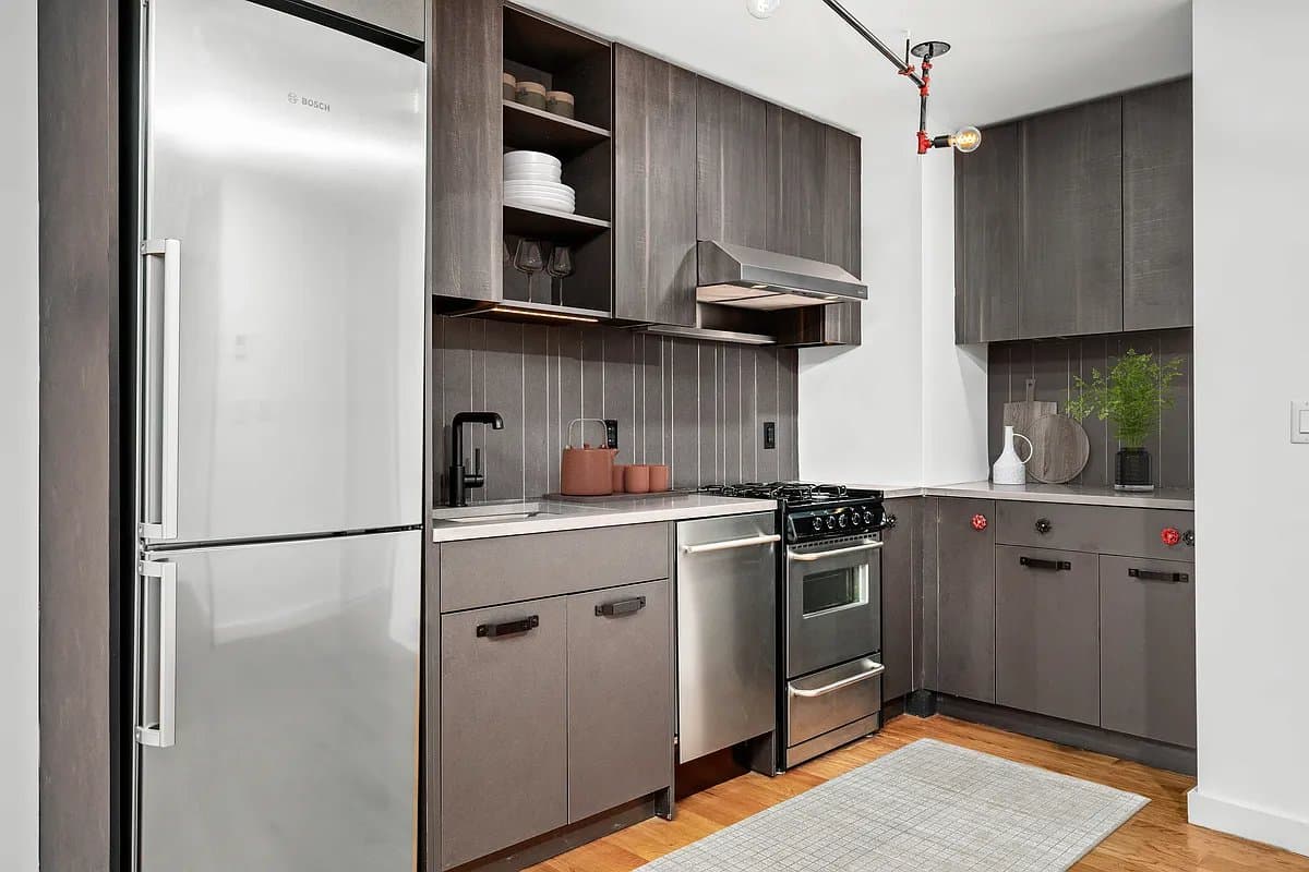 2 bed apartment at 123 Melrose Street, Unit 412, Bushwick, photo 4 of 6