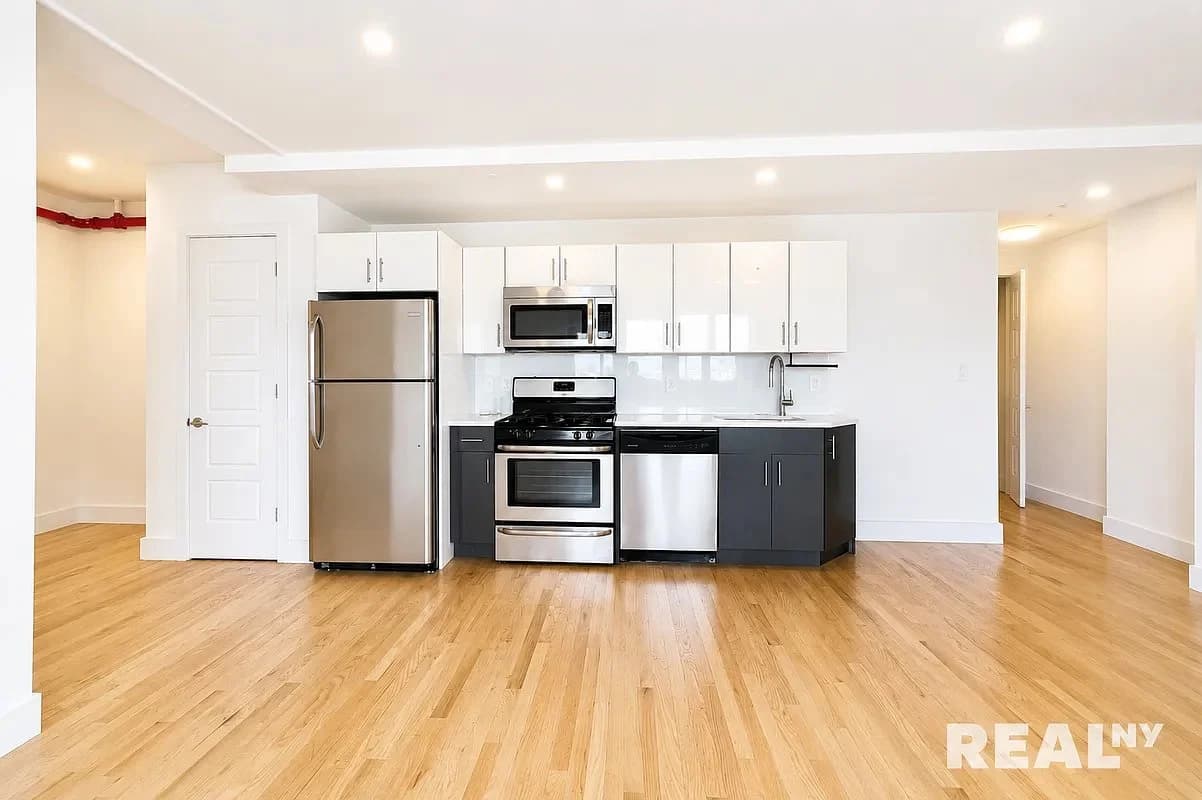1 bed apartment at 96 Steuben Street, Unit 7F, Clinton Hill, photo 3 of 9
