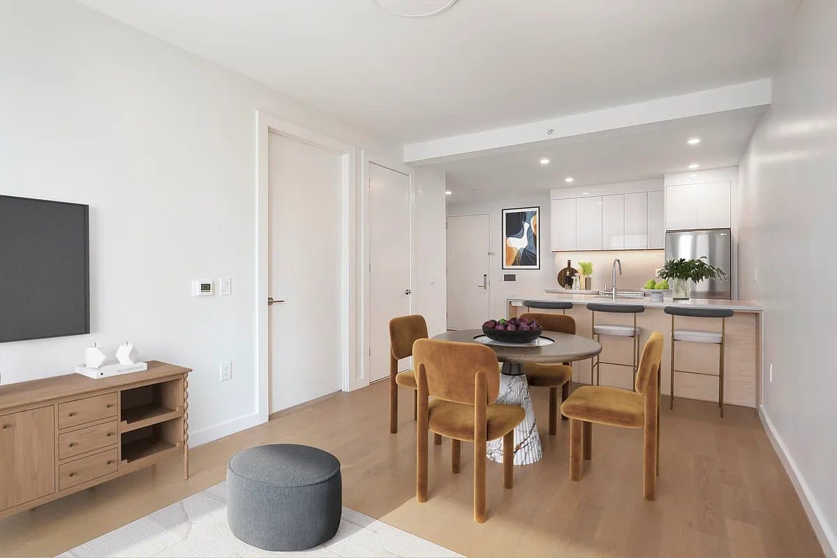 1 bed apartment at 99 Fleet Place, Unit 2B, Downtown Brooklyn, photo 2 of 6
