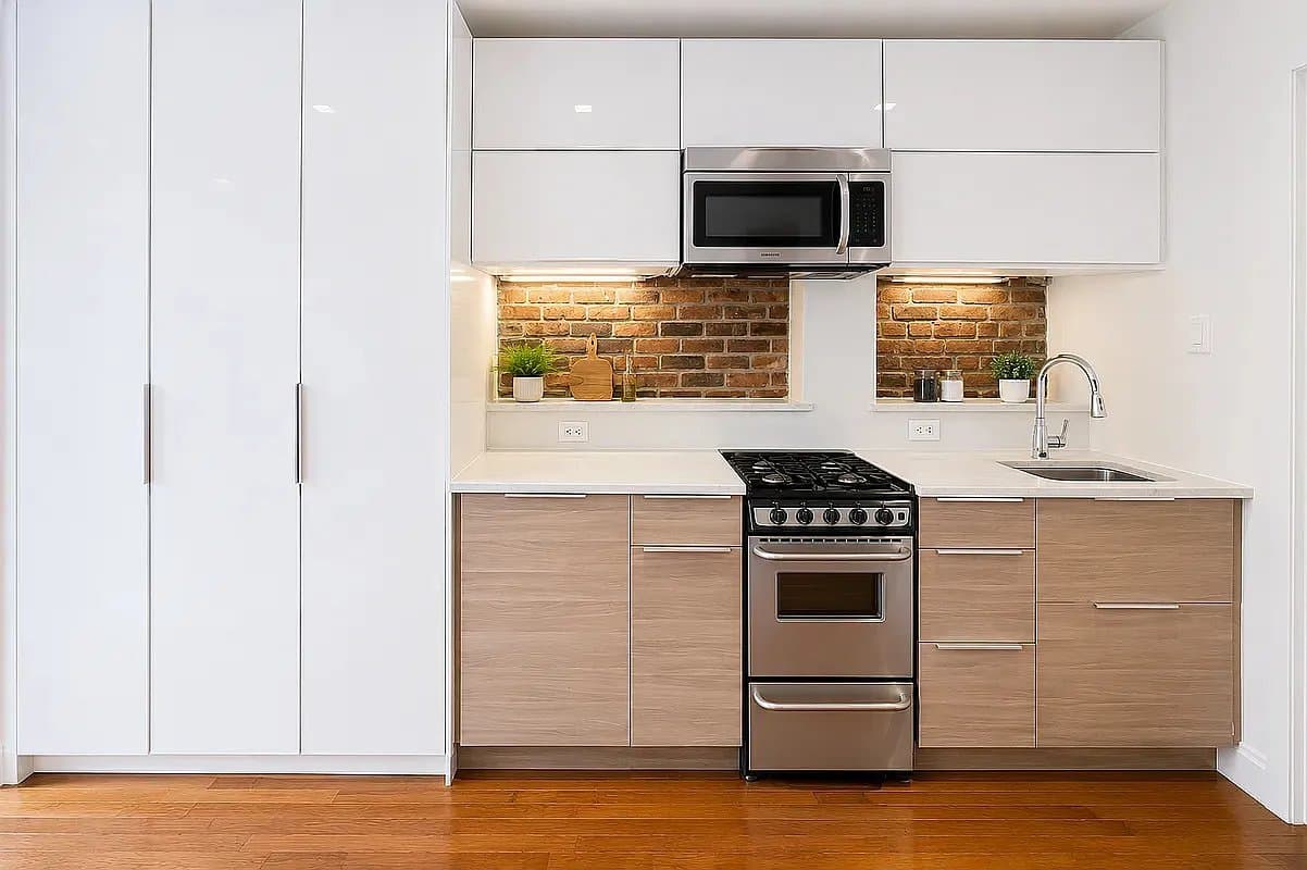 86 Clinton Street, photo 2