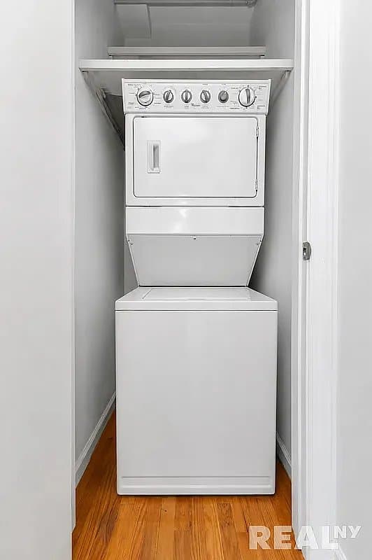 1 bed apartment at 97 Grand Avenue, Unit 5D, Clinton Hill, photo 6 of 8