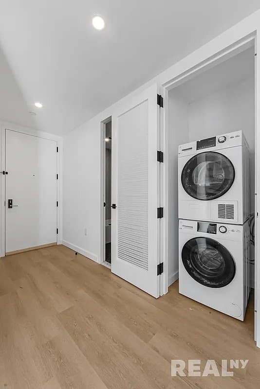 1 bed apartment at 953 Dean Street, Unit 706, Crown Heights, photo 5 of 7