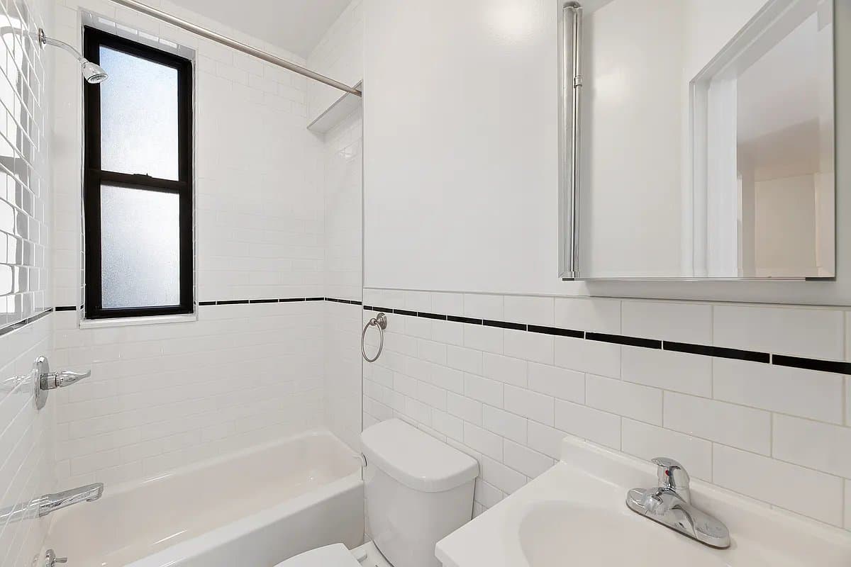1 bed apartment at 206 Rivington Street, Unit 2B, Lower East Side, photo 5 of 5