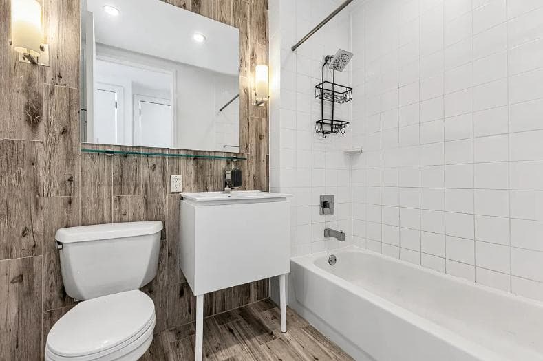 3 bed apartment at 50 Murray Street, Unit 842, Financial District, photo 7 of 10