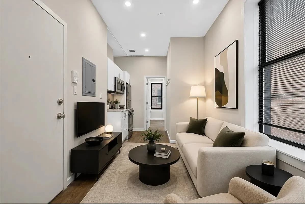 250 Broome Street, photo 4