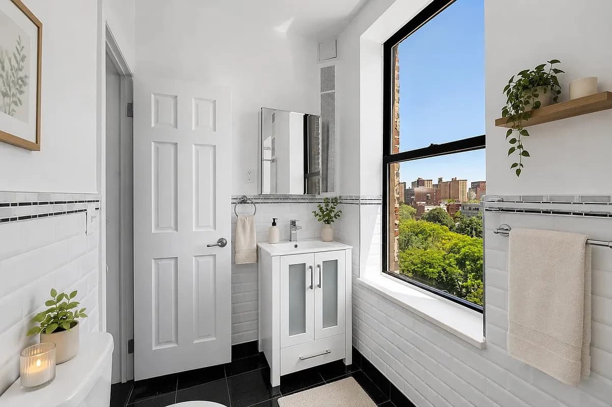 3 bed apartment at 243 Henry Street, Unit 21, Lower East Side, photo 6 of 6