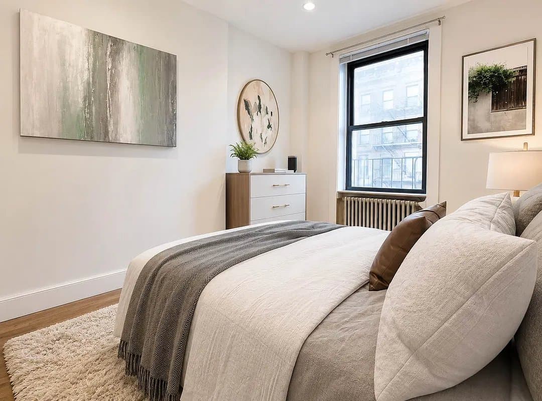 406 West 39th Street, photo 3