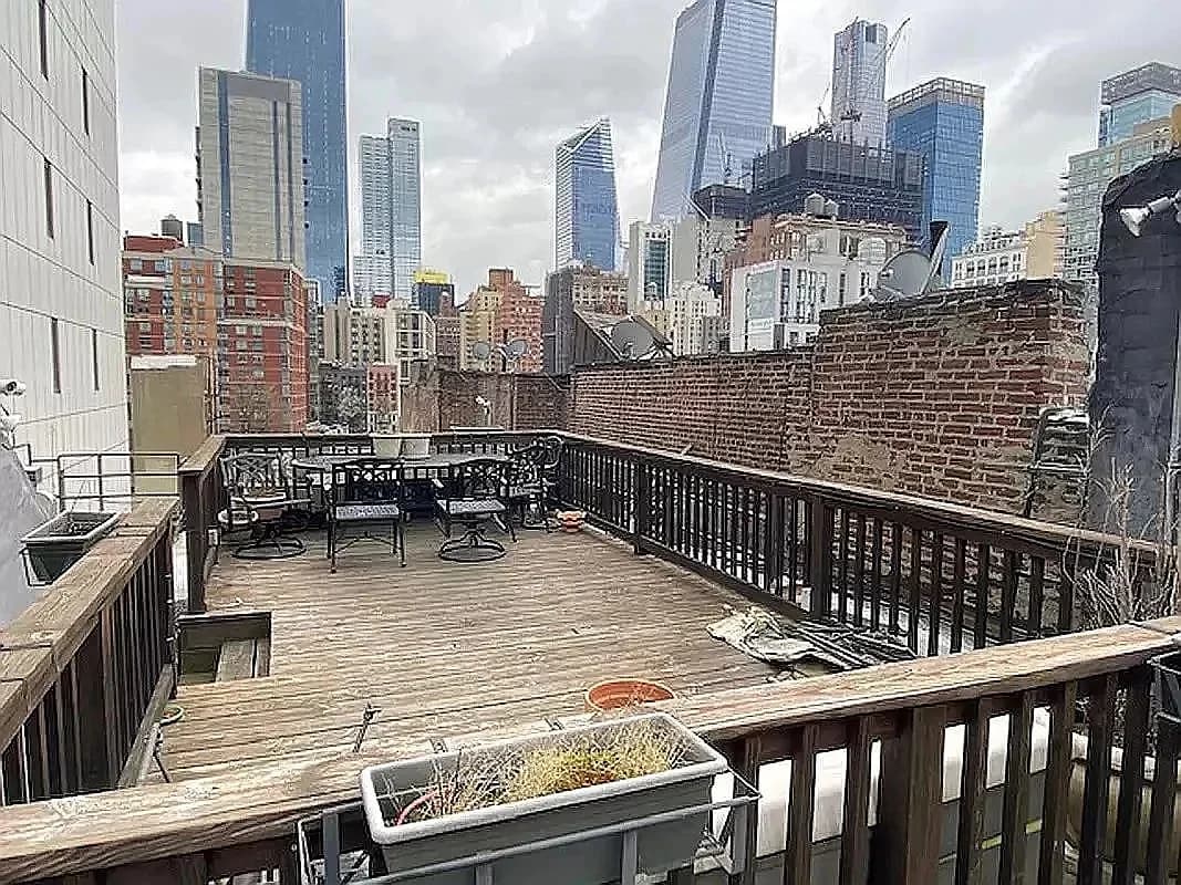 2 bed apartment at 406 West 39th Street, Unit 5F, Hell's Kitchen, photo 6 of 6