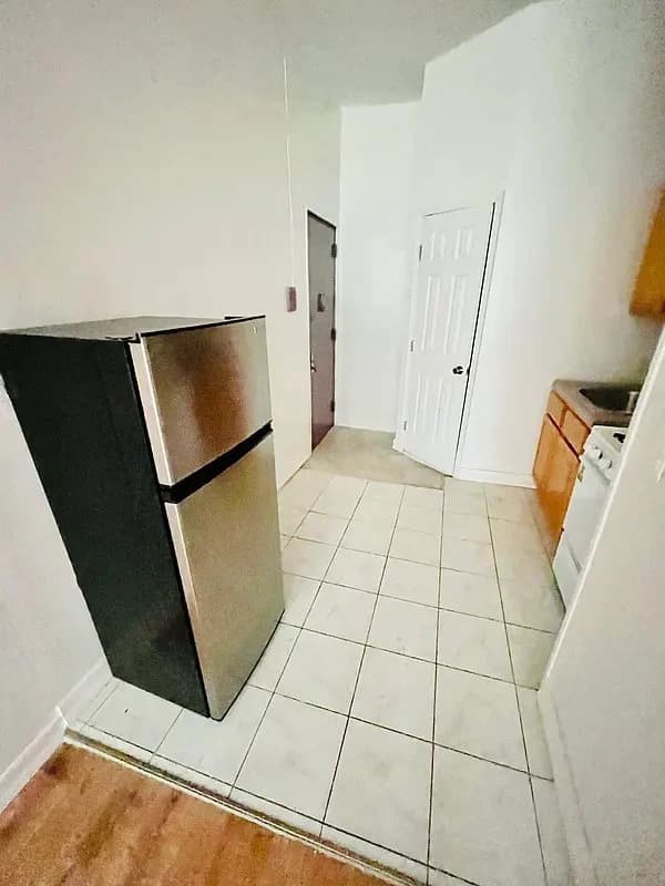 307 East 119th Street, photo 4