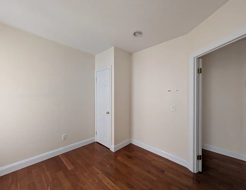 3 bed apartment at 533 West 158th Street, Unit 23, Washington Heights, photo 8 of 10