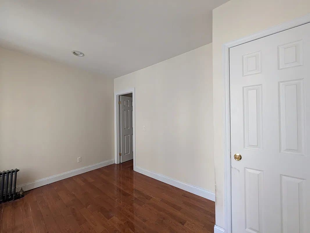 3 bed apartment at 533 West 158th Street, Unit 23, Washington Heights, photo 9 of 10