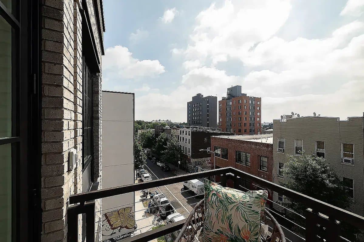 73 Starr Street, photo 2