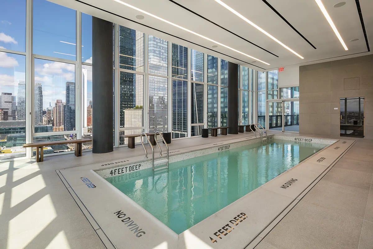 Studio apartment at 606 West 30th Street, Unit 24A, Hudson Yards, photo 14 of 21
