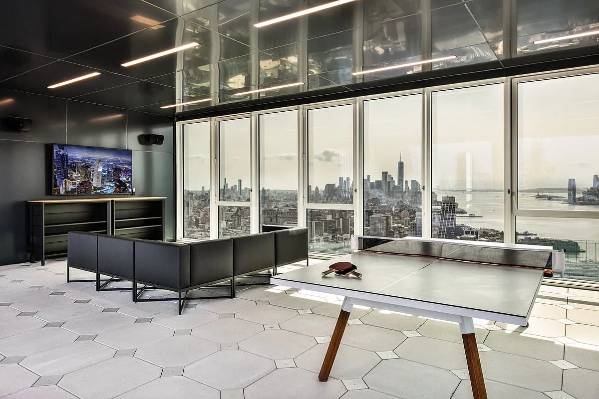 Studio apartment at 606 West 30th Street, Unit 10J, Hudson Yards, photo 19 of 24